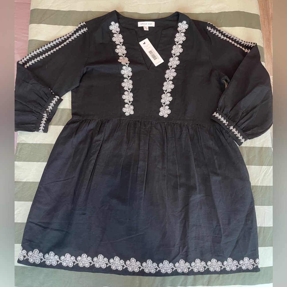 Amour Vert Embroidered Linen Dress